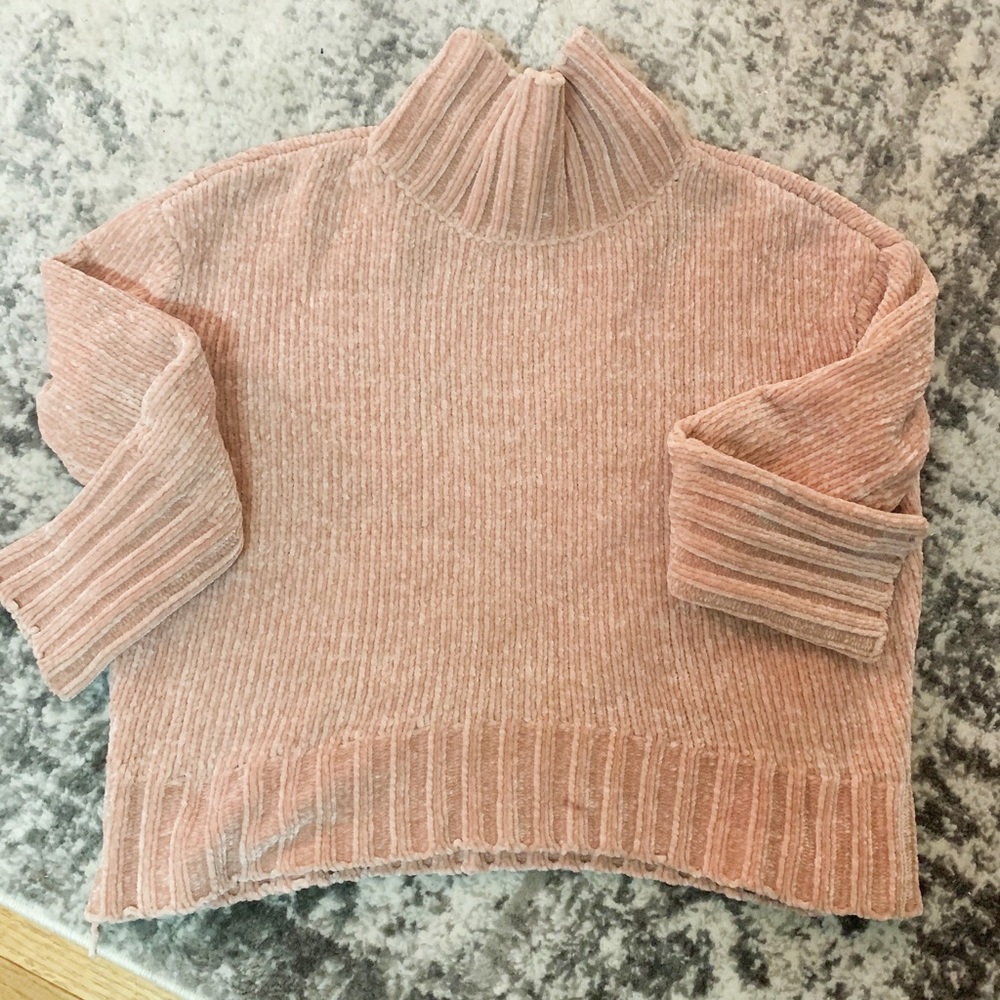 Cozy light pink sweater